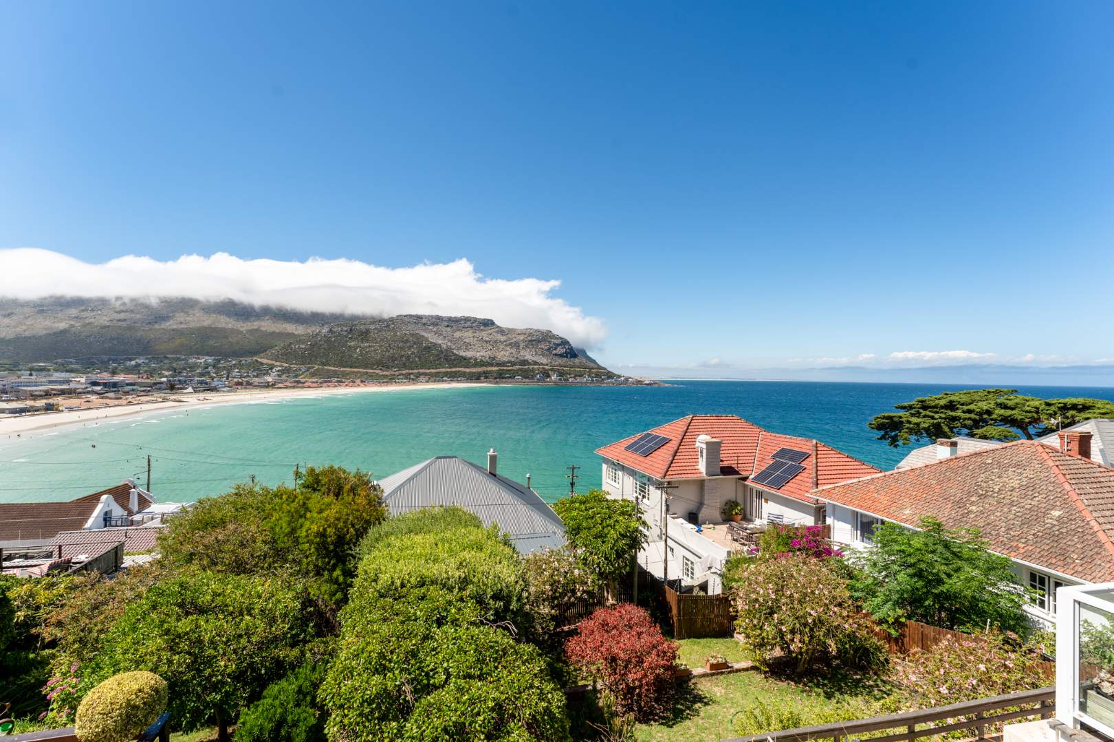 House · 4 bed · in 4 Hillside Rd, Fish Hoek, Western Cape